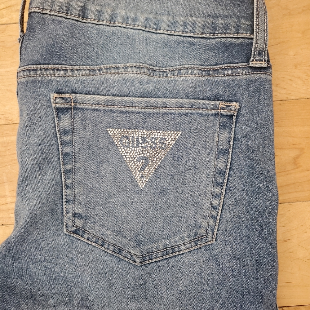 Size 27 guess jeans